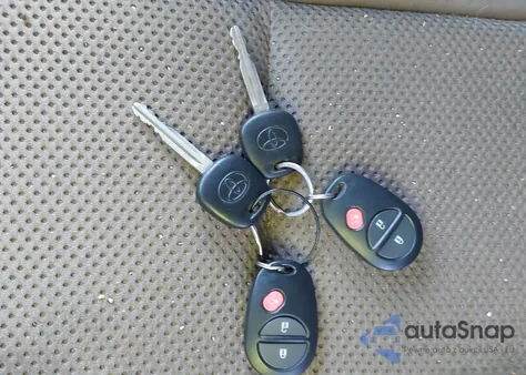 2014 Toyota Tacoma Base V6 из США, поврежденный, VIN 3TMLU4EN3EM163162